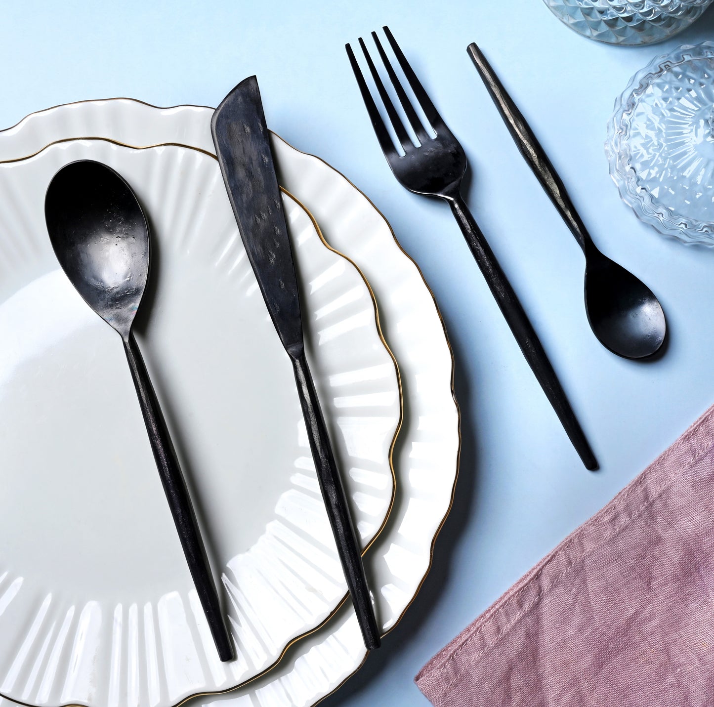 Sapphire Collection - Cutlery Set with Luxurious Pine Wood Gift Box